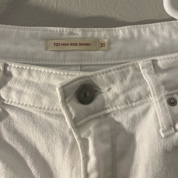 NWOT Levi Jeans - Picture 2 of 5